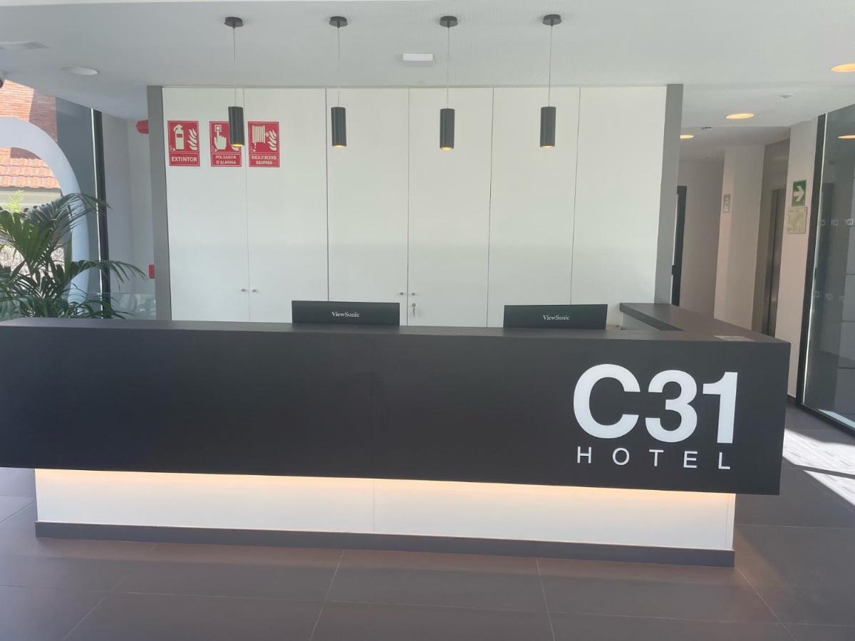 Hotel C31 Castelldefels Extérieur photo